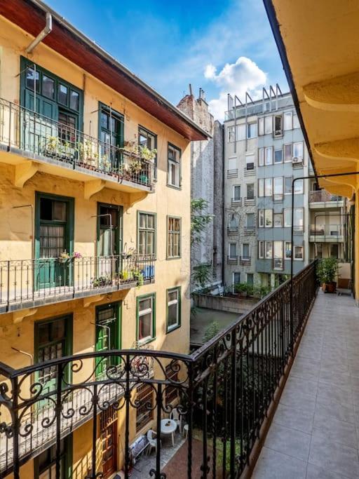 Mexicopo Apartment With Garage Budapešť Exteriér fotografie